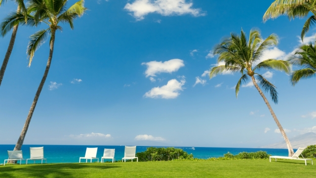 开元室外乒乓球台子上的夜灯